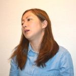 具合が悪い女性２