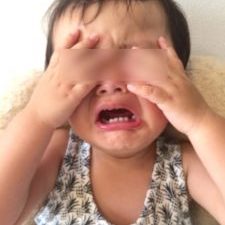 泣くあかちゃん
